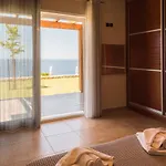 Blue Horizon With Private Pool & Sea View