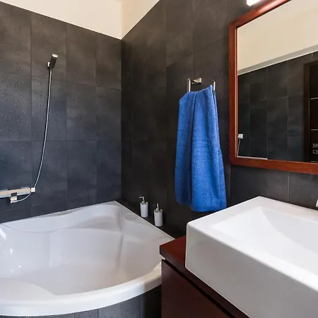 Blue Horizon With Private Pool & Sea View