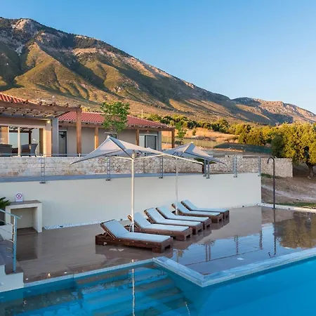 Blue Horizon With Private Pool & Sea View Villa Plateies