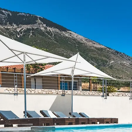 Blue Horizon With Private Pool & Sea View * Plateies