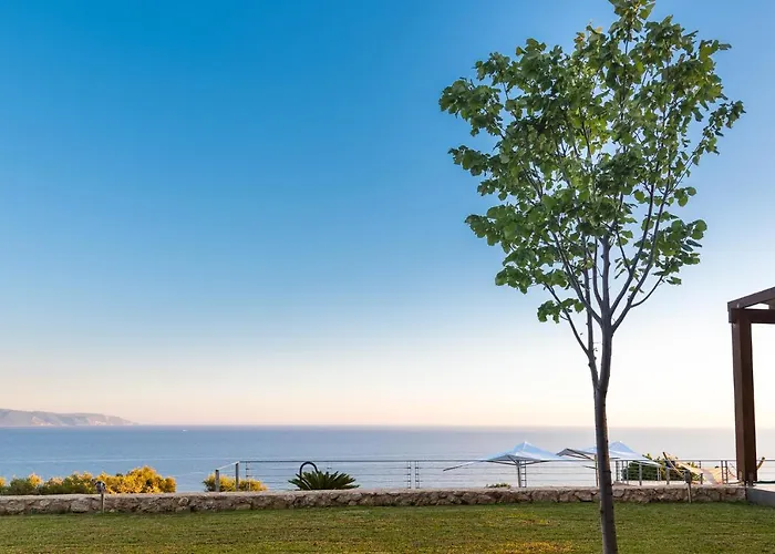 Blue Horizon With Private Pool & Sea View
