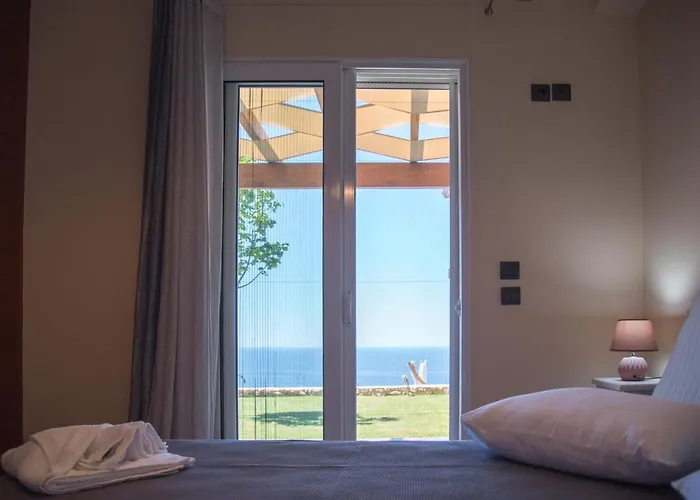 Villa Blue Horizon With Private Pool & Sea View Plateies