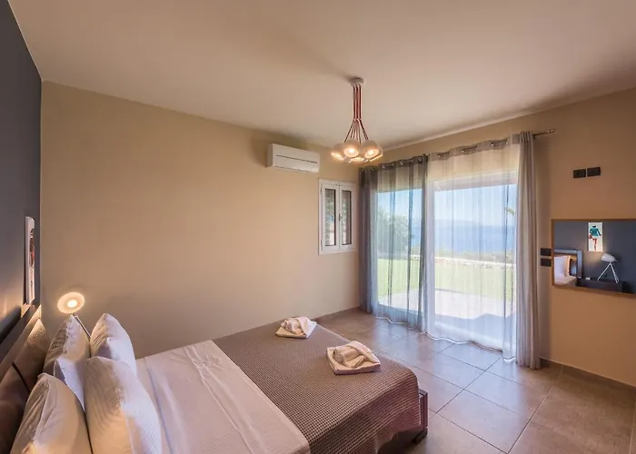 Blue Horizon With Private Pool & Sea View Plateies