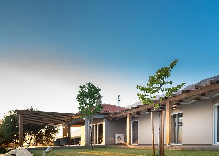 Blue Horizon With Private Pool & Sea View * Plateies