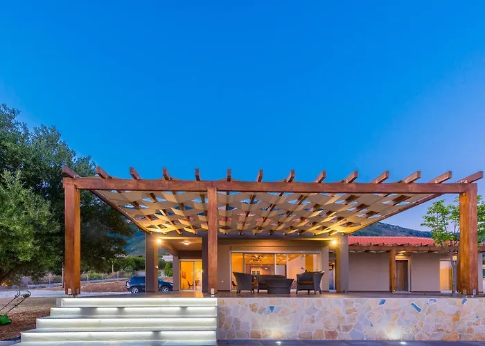 Blue Horizon With Private Pool & Sea View Villa Plateies